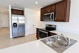 9018 S Castle Cir, Labelle, FL 33935 - Photo 3