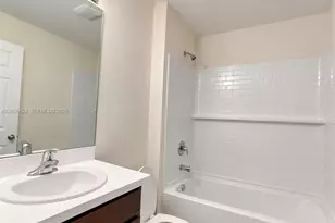 9018 S Castle Cir, Labelle, FL 33935 - Photo 11