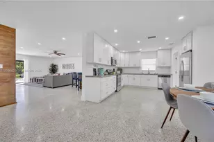9448 Sterling Dr, Cutler Bay, FL 33157 - Photo 5