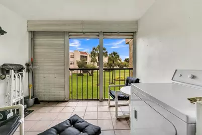 220 Lakeview Dr #205, Weston, FL 33326 - Photo 33