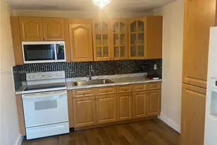 8310 NW 47th St, Lauderhill, FL 33351 - Photo 3