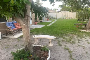 8310 NW 47th St, Lauderhill, FL 33351 - Photo 17