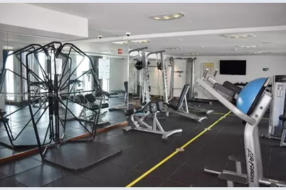 335 S Biscayne Blvd #2509, Miami, FL 33131 - Photo 17