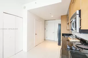 60 SW 13th St, Miami, FL 33130 - Photo 7