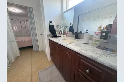 3591 NW 37th St, Lauderdale Lakes, FL 33309 - Photo 13