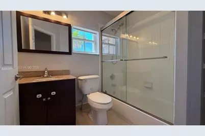 17071 NW 22nd St, Pembroke Pines, FL 33028 - Photo 9