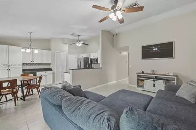 1290 Mc Dermott Ln, Royal Palm Beach, FL 33411 - Photo 7