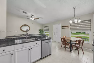1290 Mc Dermott Ln, Royal Palm Beach, FL 33411 - Photo 11