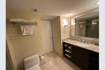 2670 E Sunrise Blvd #317, Fort Lauderdale, FL 33304 - Photo 15
