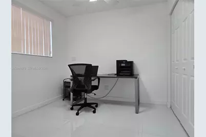 325 NW 72nd Ave #301, Miami, FL 33126 - Photo 5