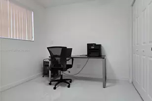 325 NW 72nd Ave, Miami, FL 33126 - Photo 5