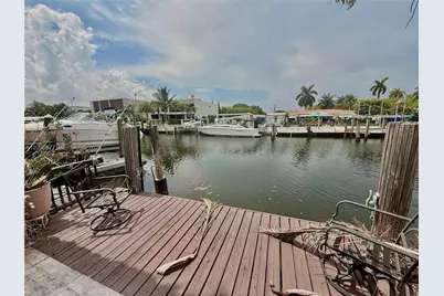 2039 NE 123rd St, North Miami, FL 33181 - Photo 3