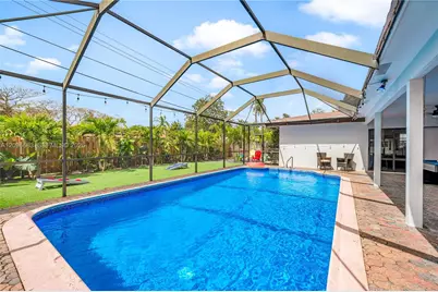 1111 NW 70th Ter #1111, Plantation, FL 33313 - Photo 3