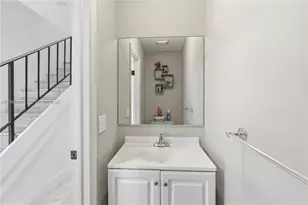 9074 NW 35th Pl, Sunrise, FL 33351 - Photo 29