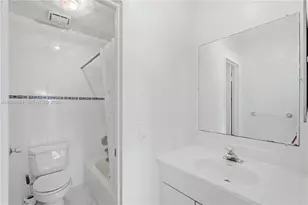 9074 NW 35th Pl, Sunrise, FL 33351 - Photo 27