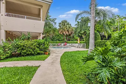 90 Park Dr #2, Bal Harbour, FL 33154 - Photo 29