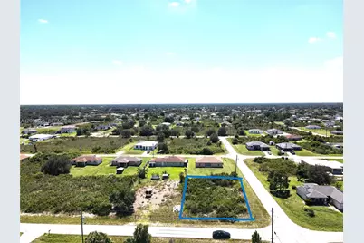 2719 70th W, Other City - In The State Of Florida, FL 33971 - Photo 3