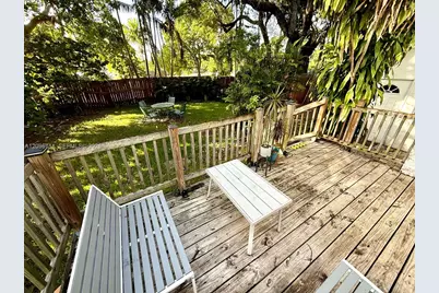 210 S Melrose Dr, Miami Springs, FL 33166 - Photo 17
