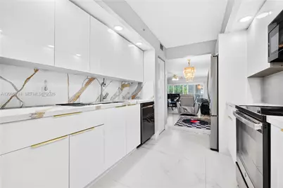 1651 SW 127th Ave #212A, Pembroke Pines, FL 33027 - Photo 5