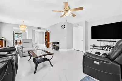 1651 SW 127th Ave #212A, Pembroke Pines, FL 33027 - Photo 9