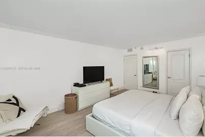 2301 Collins Ave #625, Miami Beach, FL 33139 - Photo 19