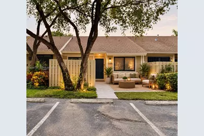 11189 NW 37th St, Sunrise, FL 33351 - Photo 3