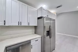 11189 NW 37th St, Sunrise, FL 33351 - Photo 9