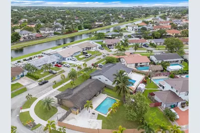 13122 SW 200th Ter, Miami, FL 33177 - Photo 33