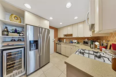 700 Biltmore Way #802, Coral Gables, FL 33134 - Photo 5