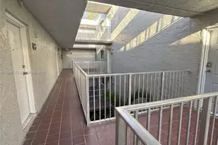 10000 NW 80th Ct, Hialeah Gardens, FL 33016 - Photo 3
