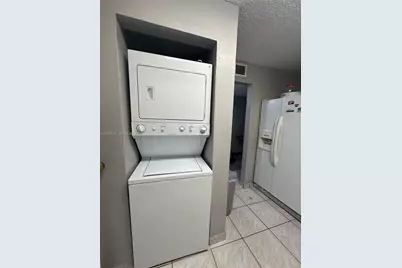 10000 NW 80th Ct #2424, Hialeah Gardens, FL 33016 - Photo 7