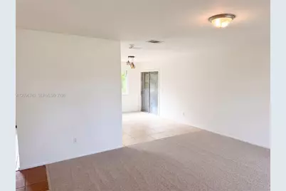 1832 SE Wexford Ct, Port Saint Lucie, FL 34952 - Photo 3
