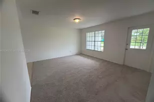 1832 SE Wexford Ct, Port Saint Lucie, FL 34952 - Photo 5