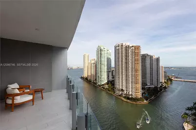 300 S Biscayne Blvd Way #2107, Miami, FL 33131 - Photo 1