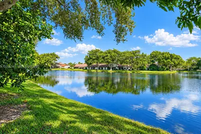 3237 Deer Creek Lake Shore Dr, Deerfield Beach, FL 33442 - Photo 19