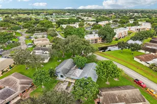 3721 W Valley Green Dr, Davie, FL 33328 - Photo 35