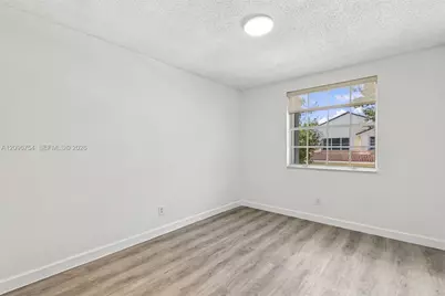 967 Azure Ln, Weston, FL 33326 - Photo 17