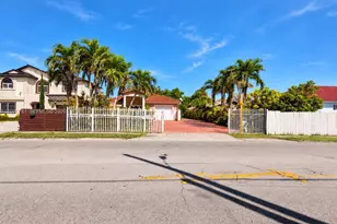 18411 SW 115th Ave, Miami, FL 33157 - Photo 3