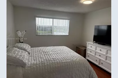 8435 Sunrise Lakes Blvd #211, Sunrise, FL 33322 - Photo 17