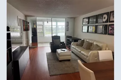 8435 Sunrise Lakes Blvd #211, Sunrise, FL 33322 - Photo 7