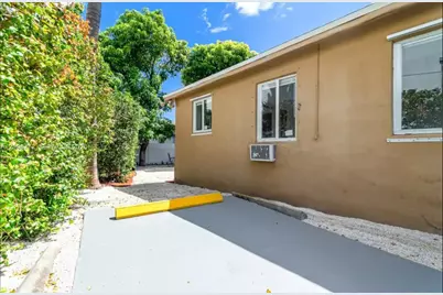 406 Foster Rd, Hallandale Beach, FL 33009 - Photo 3