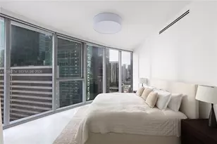300 S Biscayne Blvd Way, Miami, FL 33131 - Photo 7
