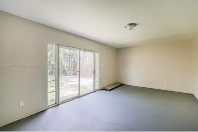 4810 NE 8th Ave, Oakland Park, FL 33334 - Photo 7