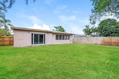 4810 NE 8th Ave, Oakland Park, FL 33334 - Photo 15