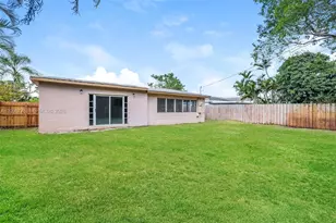 4810 NE 8th Ave, Oakland Park, FL 33334 - Photo 15