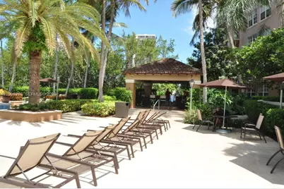 19801 E Country Club Dr #4302, Aventura, FL 33180 - Photo 17