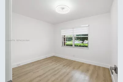 300 SW 130th Ter #110B, Pembroke Pines, FL 33027 - Photo 19