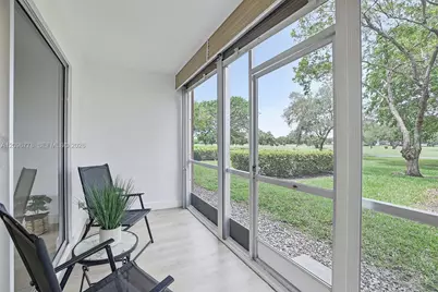 300 SW 130th Ter #110B, Pembroke Pines, FL 33027 - Photo 7
