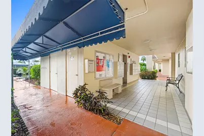 3661 Via Poinciana #401, Lake Worth, FL 33467 - Photo 43