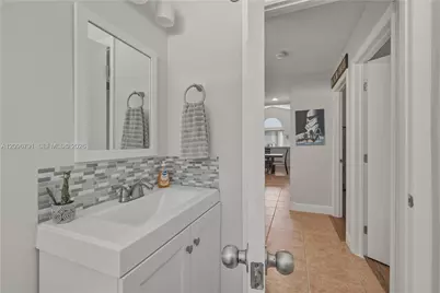 728 Holly St #0, North Lauderdale, FL 33068 - Photo 15